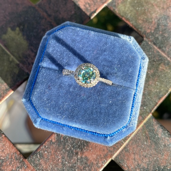 Blue / Green Moissanite diamond engagement halo ring - Picture 3 of 7